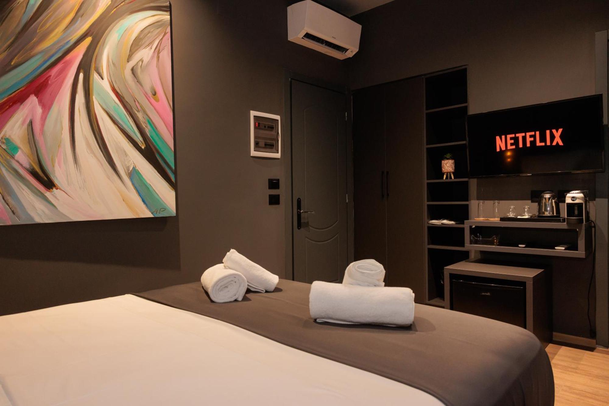 Bel Ami Hotel *